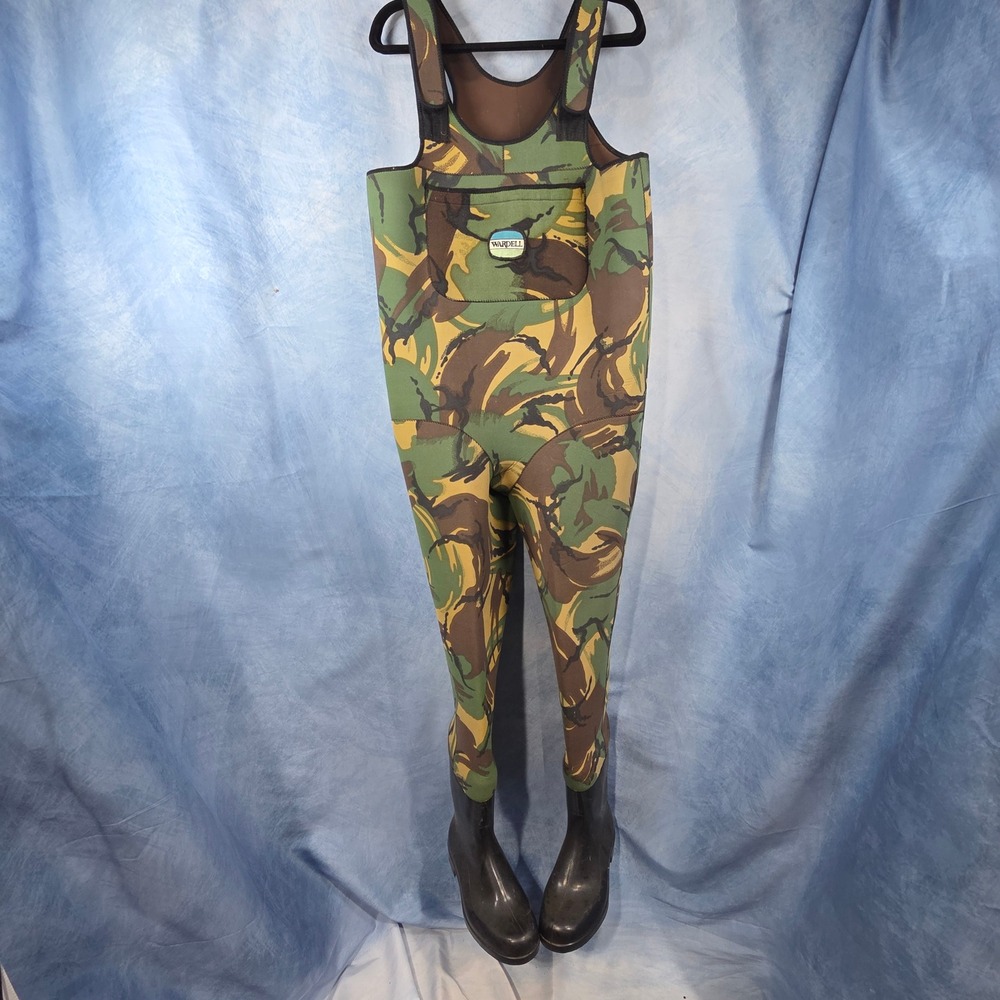 Wardell Mens Camo Neoprene Chest Waders with Boots Made in Canada Size Large
